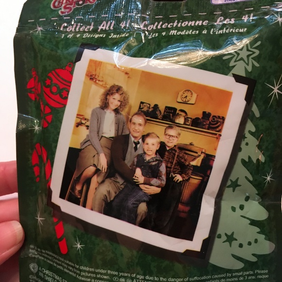 Yubi Christmas Story Set of 4 Small Figurines - Picture 6 of 6